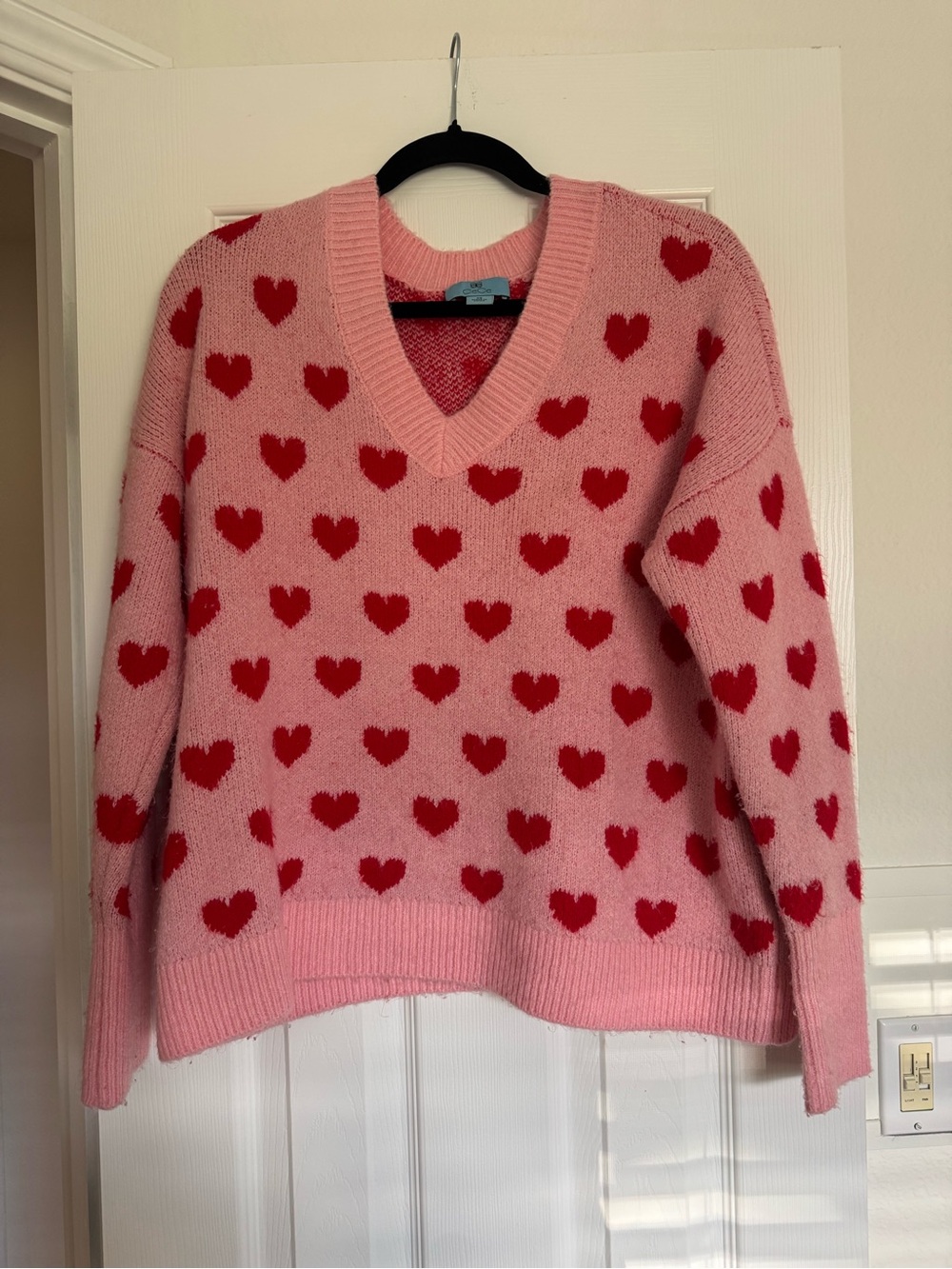 Cece oversized Pink V-Neck Heart Pattern Sweater